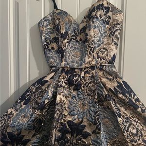Teen’s Dress. Size 0 Navy Blue, Gold & Tan